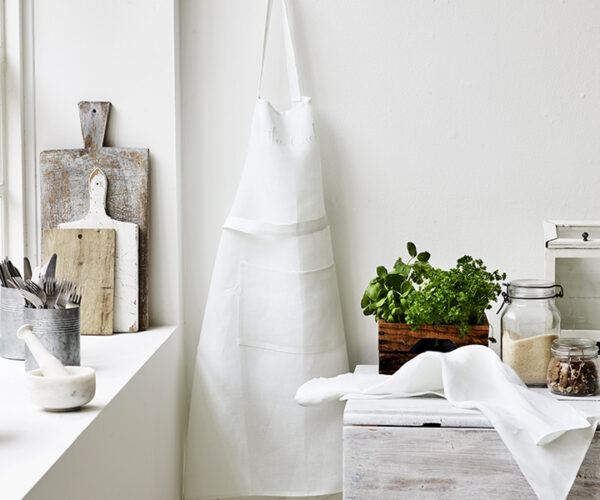 Forklæde i hør “Lillaryd”- Hvid
