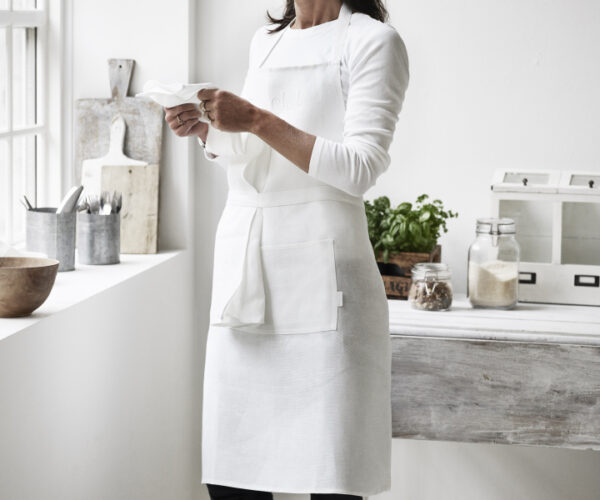 Forklæde i hør “Lillaryd”- Hvid