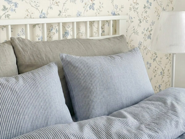 Sengetøj i 100% hør – blåstribet “Silla”